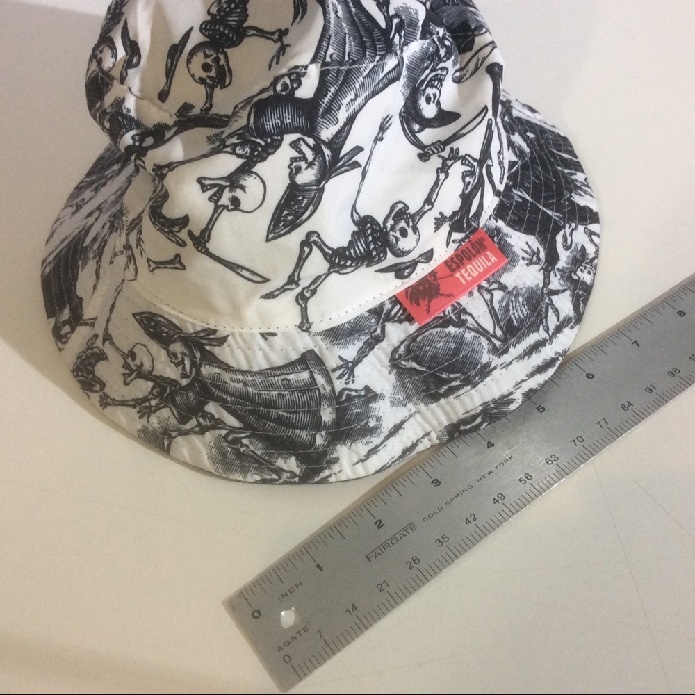 Espolon Tequila Bucket Hat Reversible Black Skeleton Rooster Dia de los Muertos - Picture 2 of 4